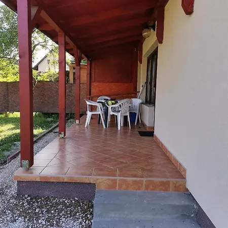 Roland Apartman Балатонлелле