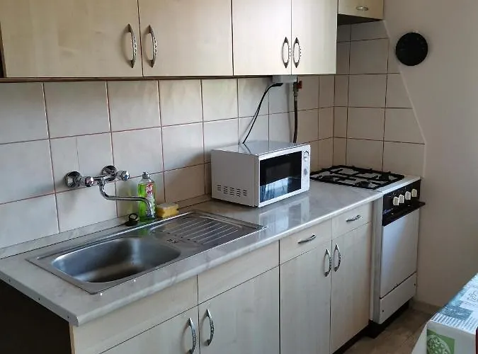 Roland Apartman * בלטונללה