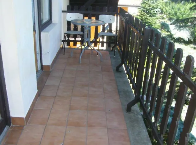 Roland Apartman * בלטונללה